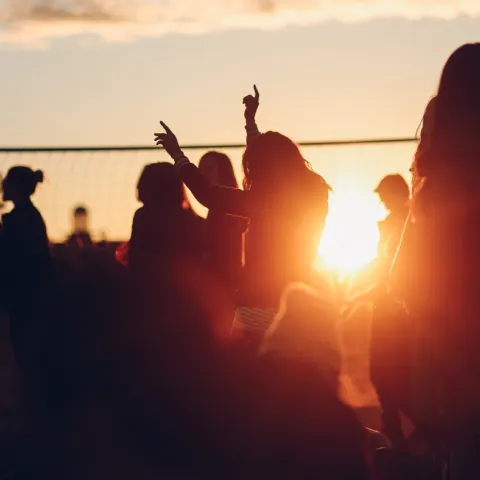 mix and mingle all day